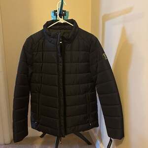 Kenneth Cole Puffer Jacket Navy Zip Pocket Mens Size M NWT